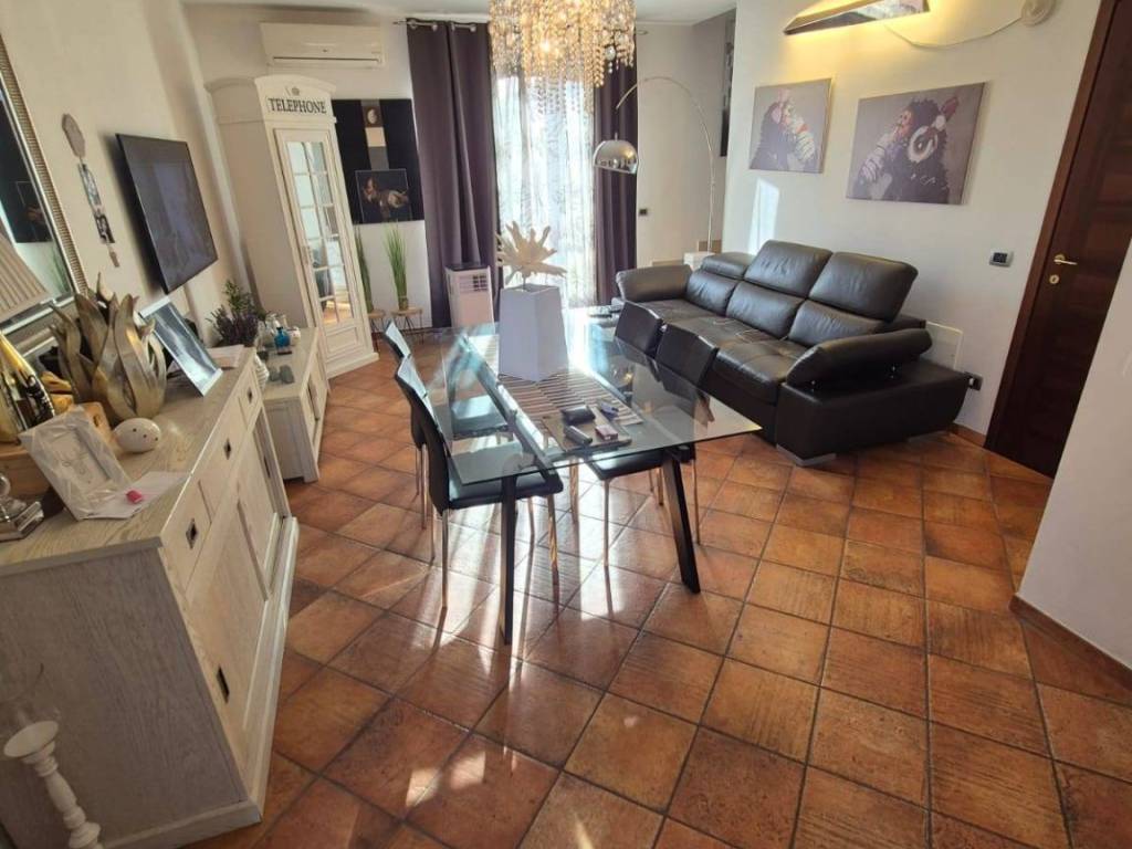 Appartamento a Fara in sabina in Viale dell'Unità d'Italia, 38 - Foto 3