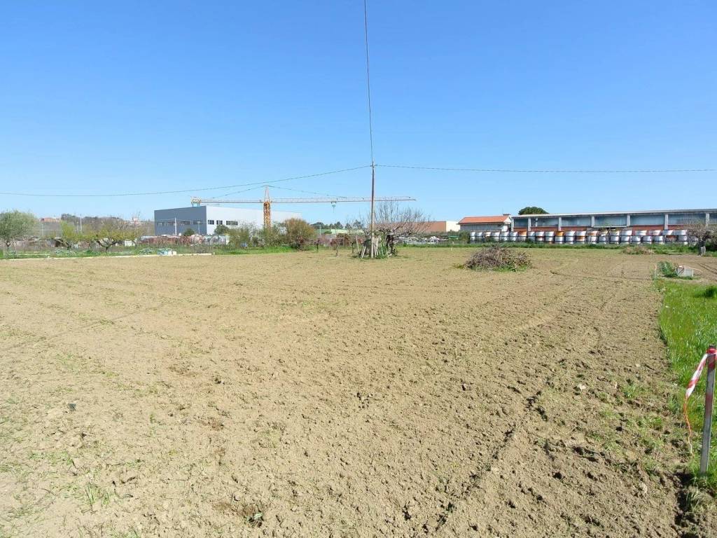 Terreno a Montesilvano - Foto 1