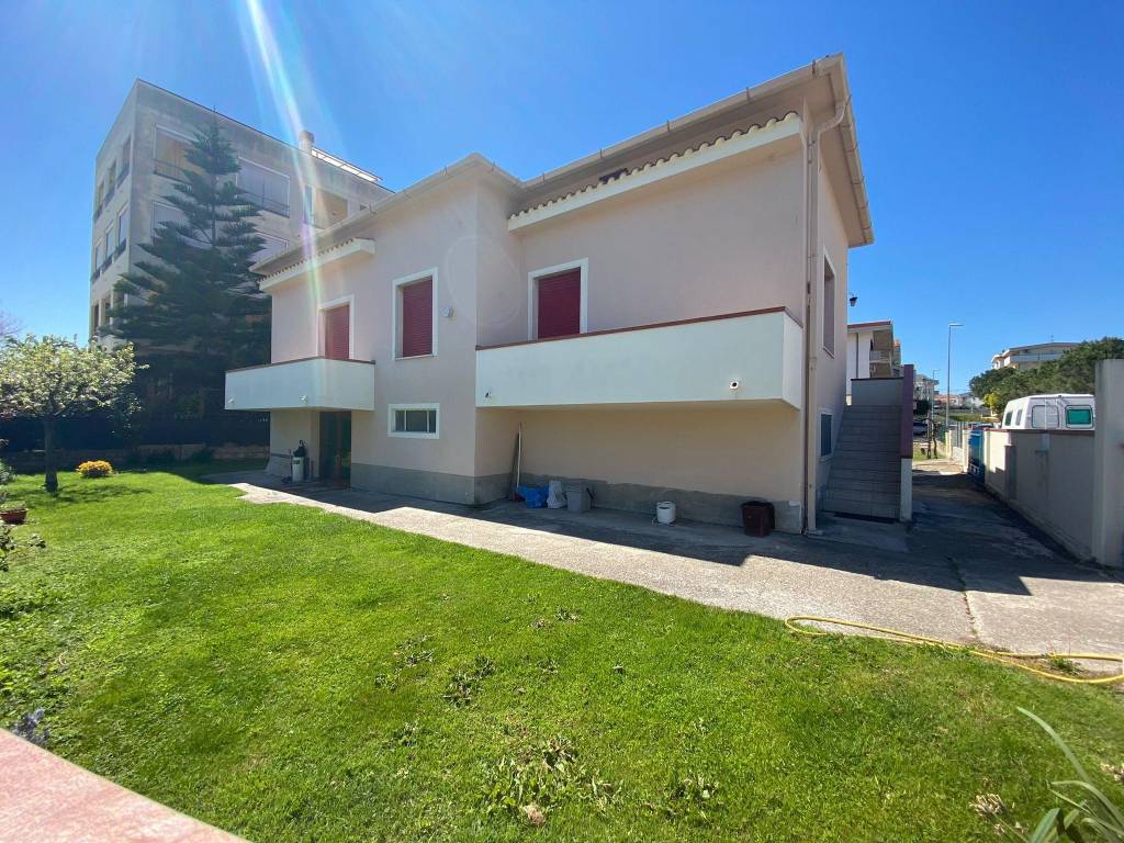 Casa indipendente a Alba adriatica in Via Trento 59 - Foto 5