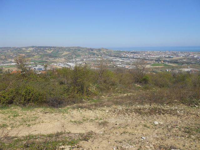 Terreno a Colonnella in Contrada Giardino - Foto 3
