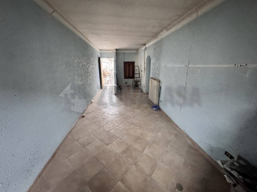Appartamento a Gorla minore in Via Francesco Raimondi - Foto 4