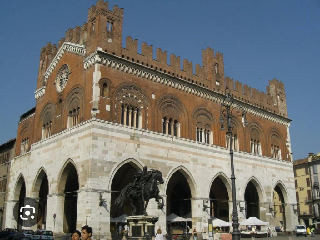 Palazzo / stabile a Piacenza in Via Lombardia - Foto 2