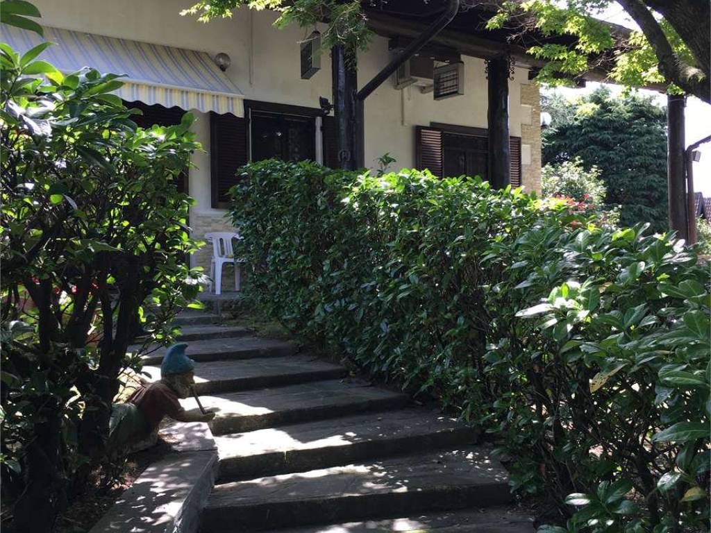 Villa a Baveno in Via 42 Martiri - Foto 5