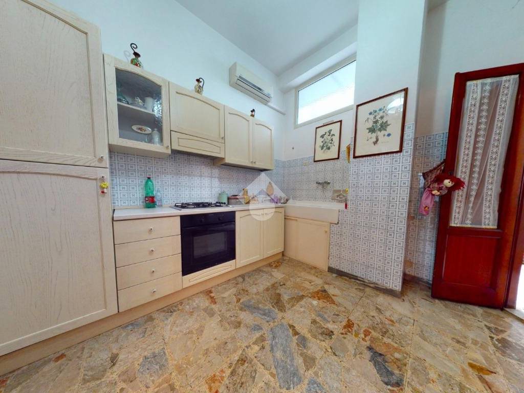 Casa indipendente a Francavilla fontana in Via Ciro Menotti - Foto 2