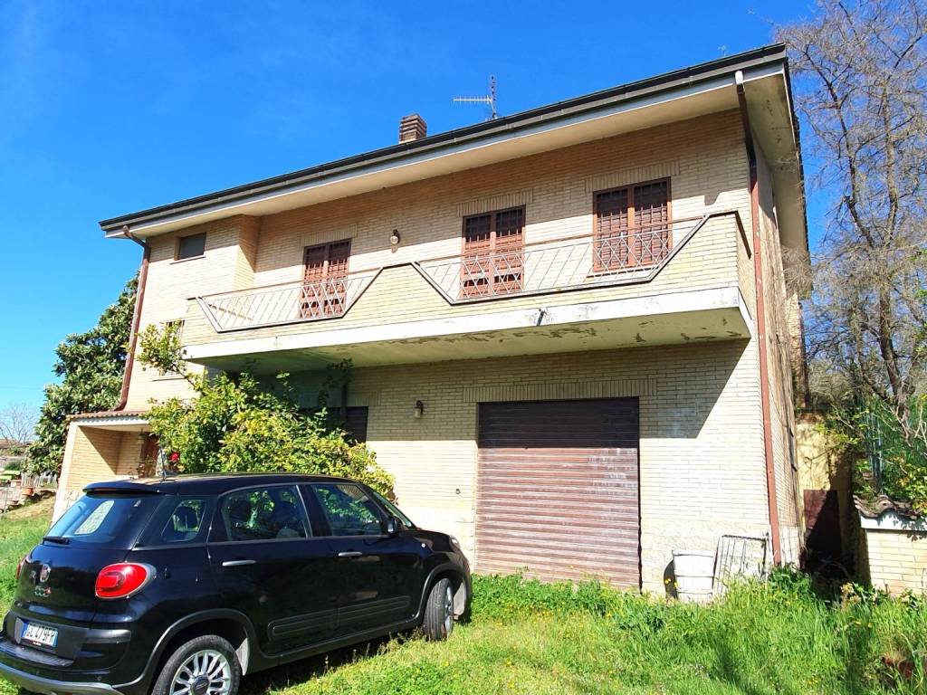 Villa a Serrone in Via Colli, 33 - Foto 3