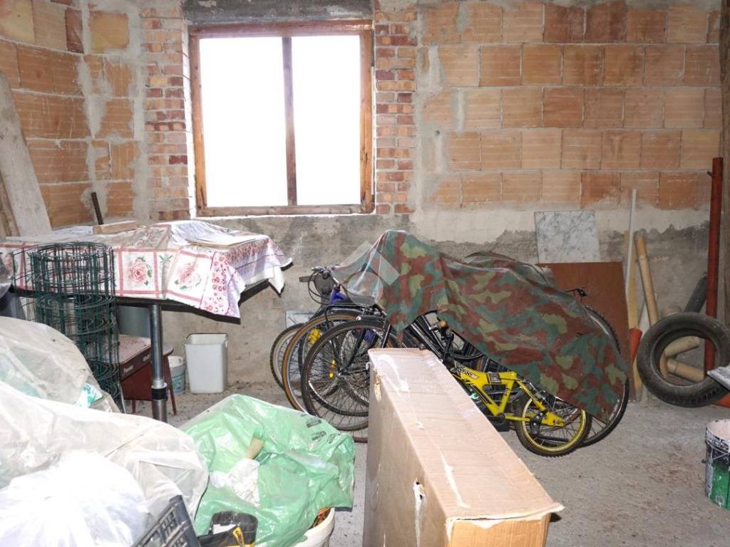 Box / garage a Montecorvino rovella in Via Recco, 53 - Foto 5