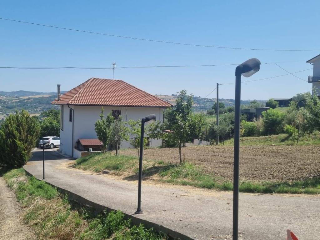 Casa indipendente a Melito irpino in contrada Difesa Grande - Foto 1