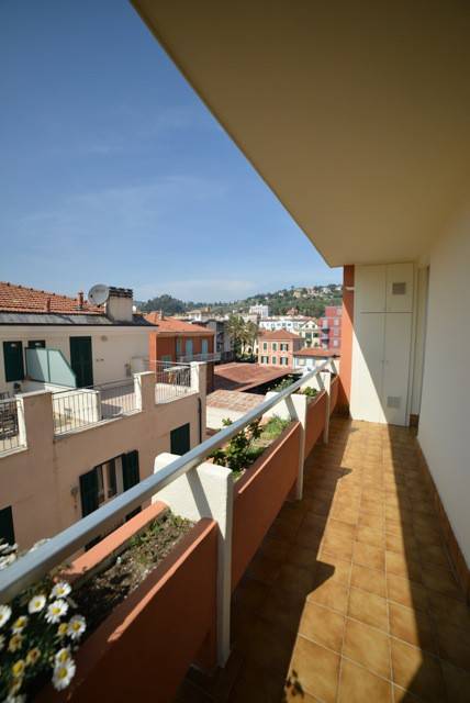 Appartamento a Bordighera in Via Leopoldo Jung - Foto 2