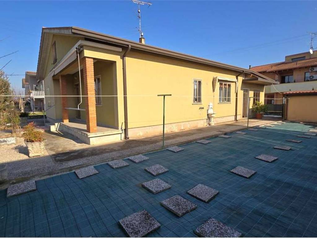 Villa a Guidizzolo in Piazzale Guglielmo Marconi - Foto 4
