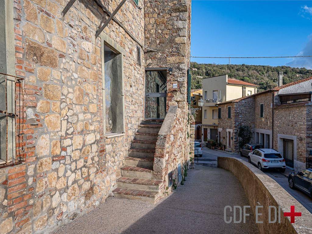 Appartamento a Gavorrano in Via Giuseppe Bandi - Foto 2