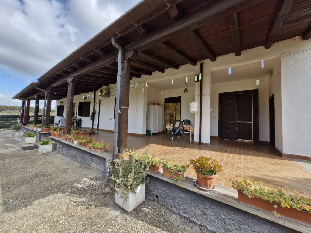 Villa a Aprilia in Via Mediana - Foto 3