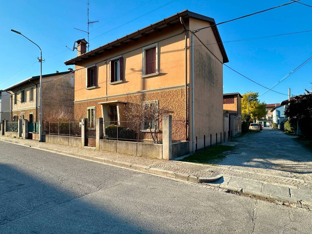Villa a Udine in Via Pola - Foto 2