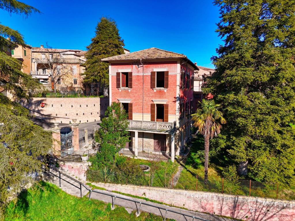 Villa a Sarnano in Via Filippo Corridoni - Foto 5