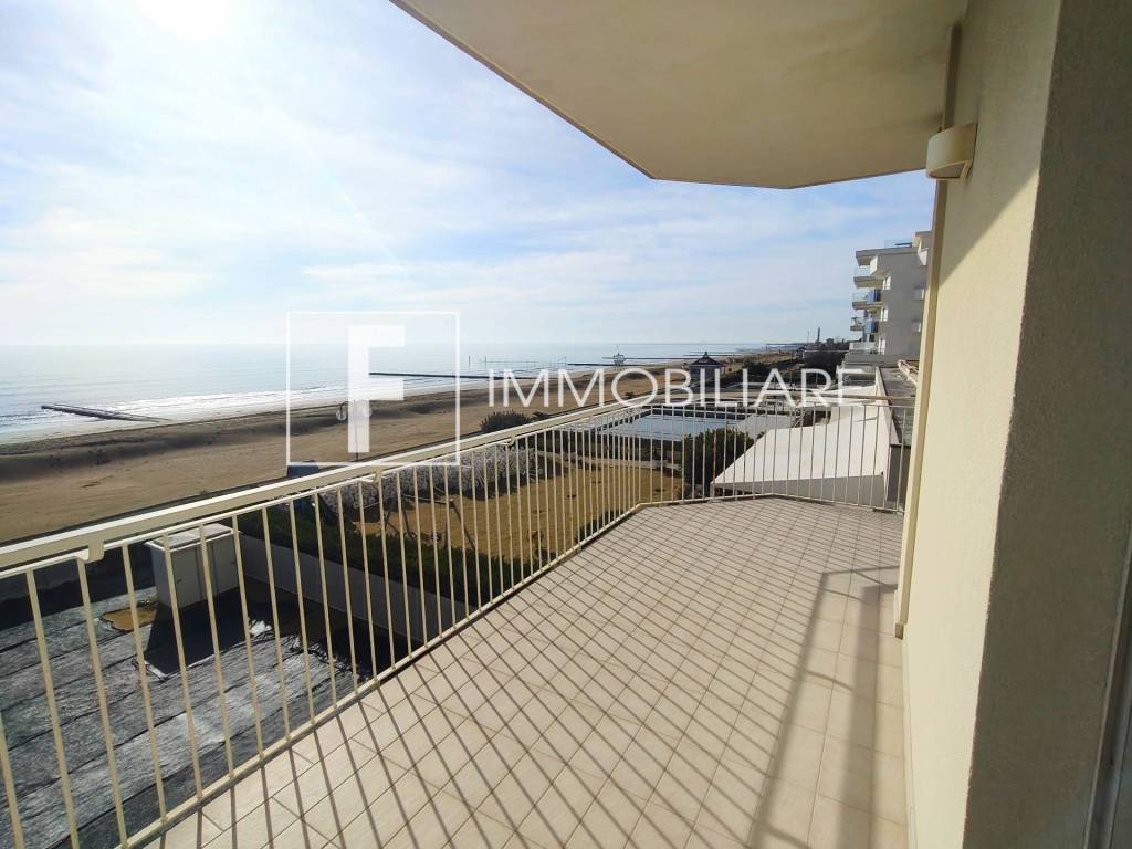 Appartamento a Jesolo in Via Ugo Foscolo, 92 - Foto 2
