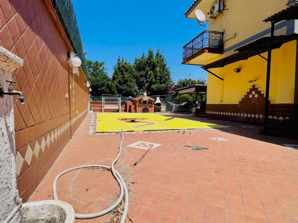 Appartamento a Giugliano in campania in Via Staffetta - Foto 5