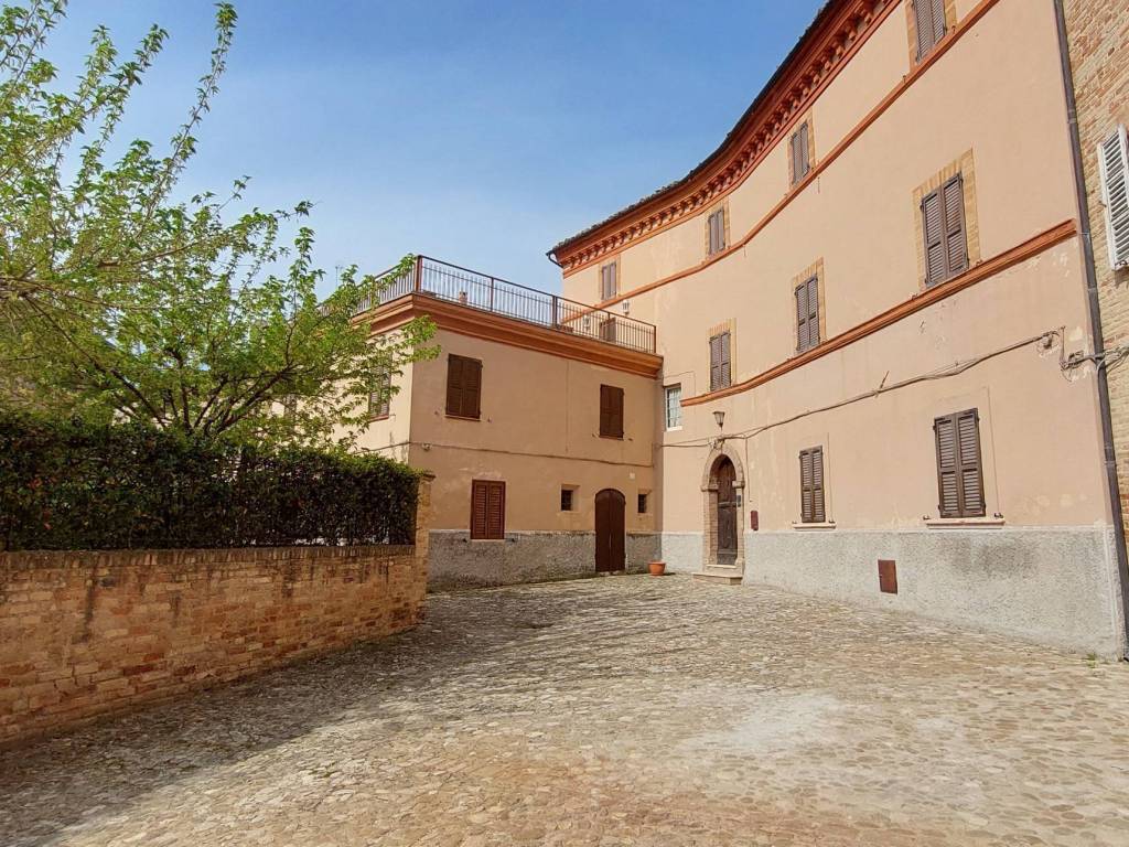 Casa indipendente a Montedinove in via del girone, 14 - Foto 1
