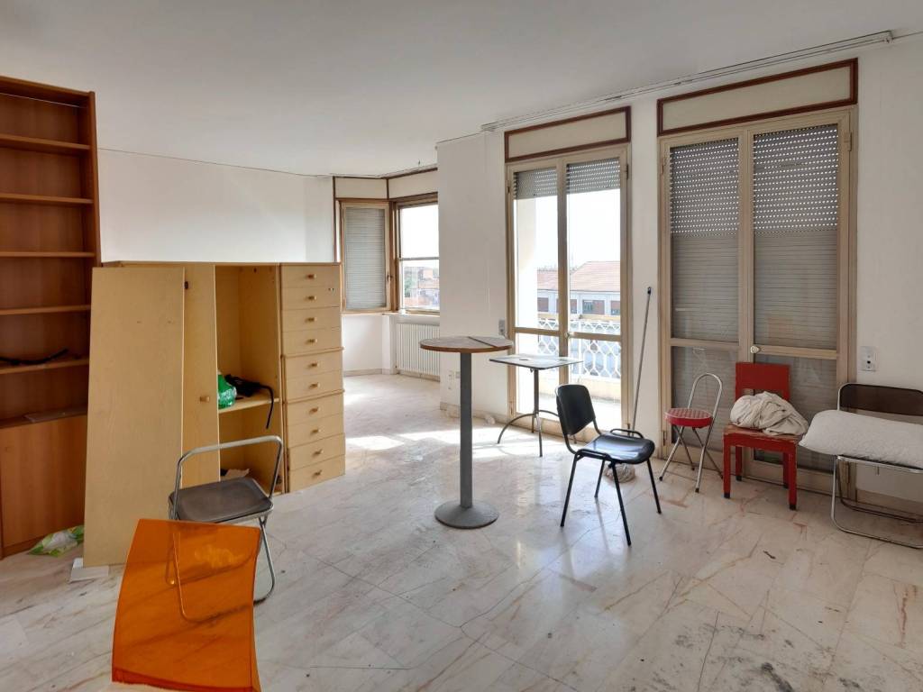 Appartamento a Ferrara in Viale Camillo Benso di Cavour, 136 - Foto 2