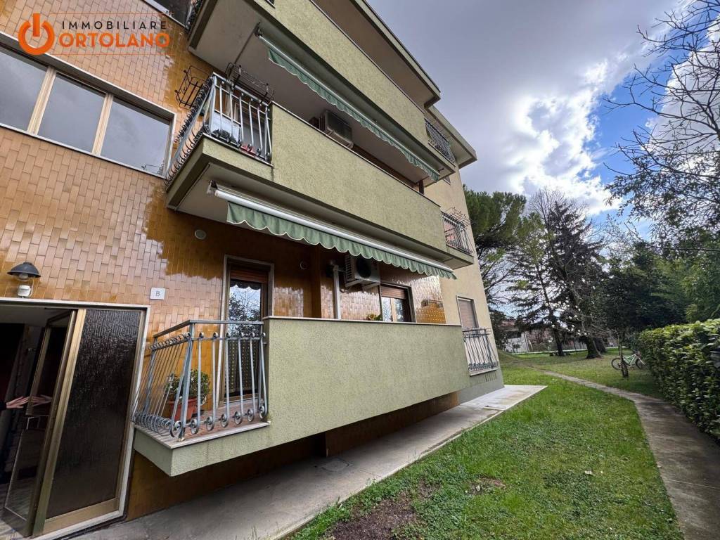 Appartamento a Monfalcone in Via Santa Rita, 11 - Foto 2