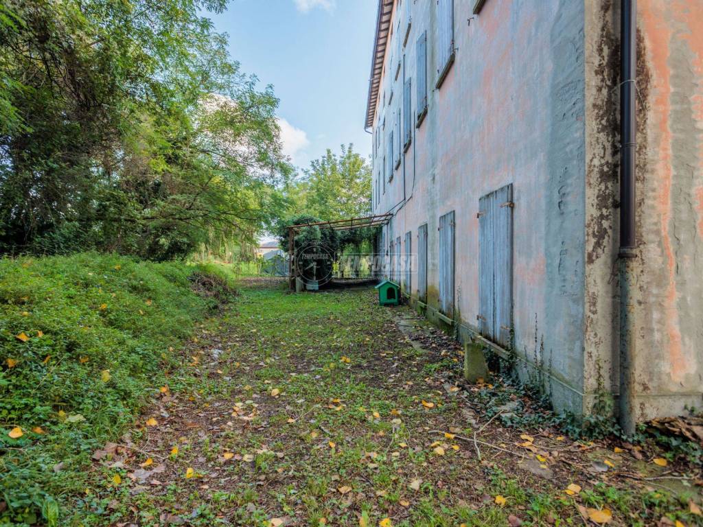 Palazzo / stabile a Collecchio in Via Valli 13 - Foto 5