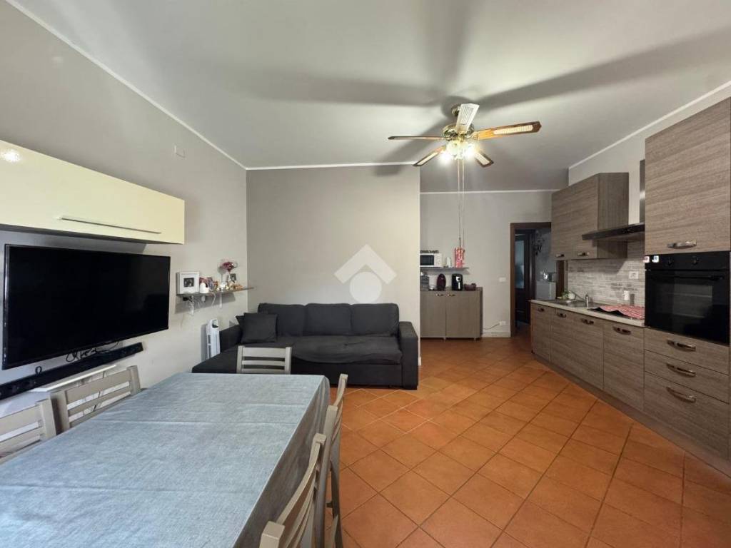 Appartamento a Vercelli in Corso Giovanni Randaccio, 3 - Foto 2