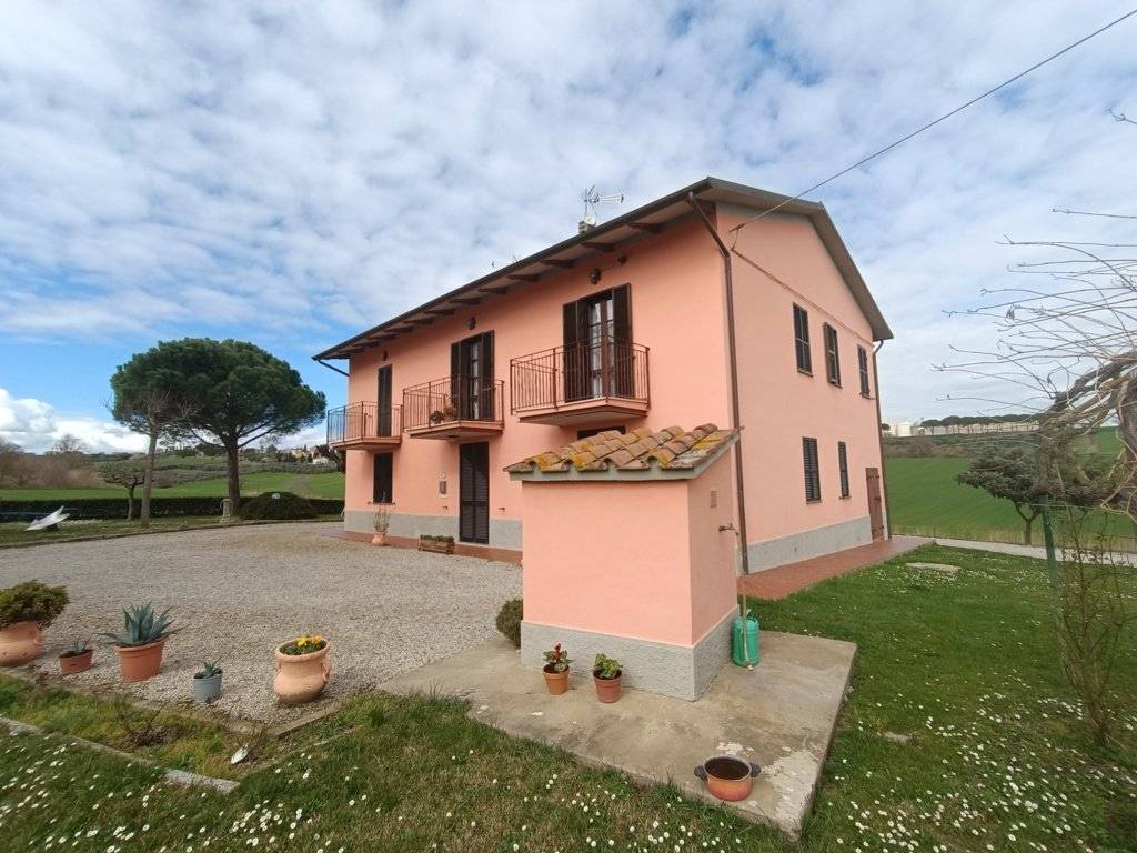 Villa a Castiglione del lago in Via dei Partigiani - Foto 2