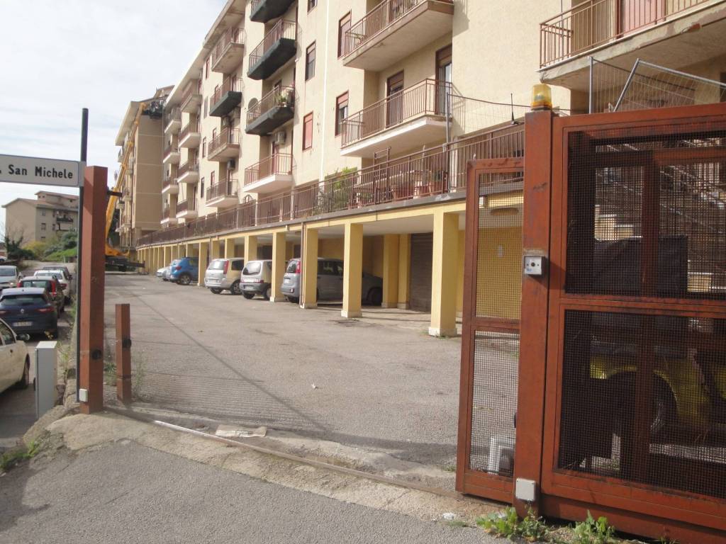 Appartamento a Caltanissetta in Via San Michele, 5 - Foto 4