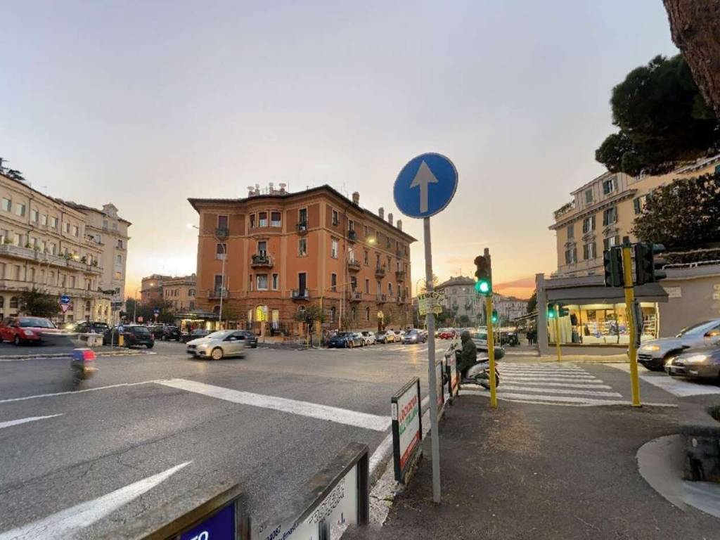 Appartamento a Roma in Piazza Pitagora , - Foto 1