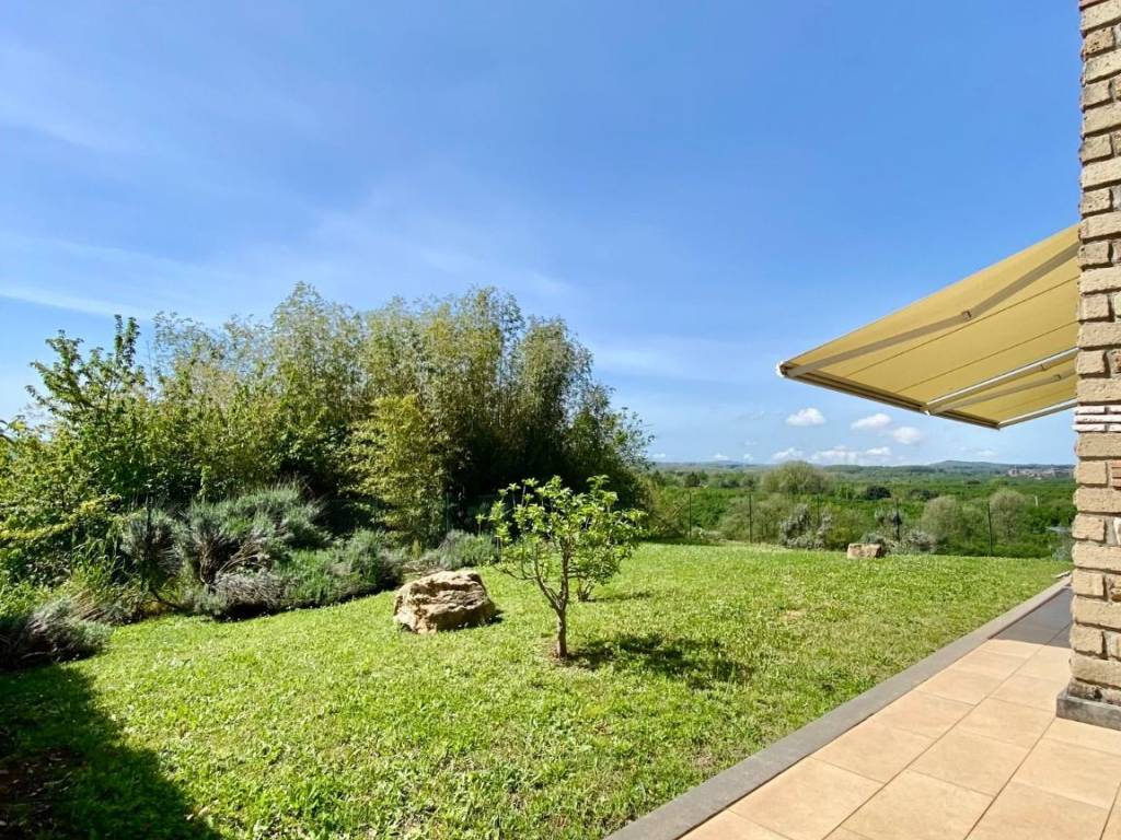 Villa a Sutri in Via dei Saturnali, 4 - Foto 3