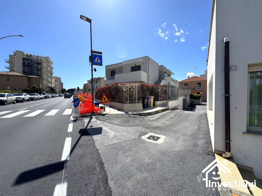 Box / garage a Loano in Via Aurelia, 114 - Foto 3