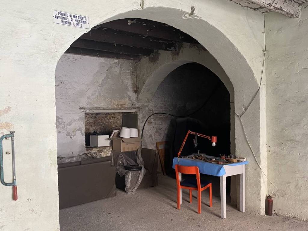Box / garage a Loreto in VIA MONTEREALE VECCHIO - Foto 3