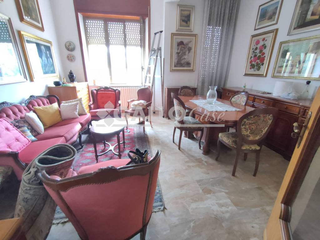 Appartamento a Cosenza in Via Padre Martino Maria Milito - Foto 2