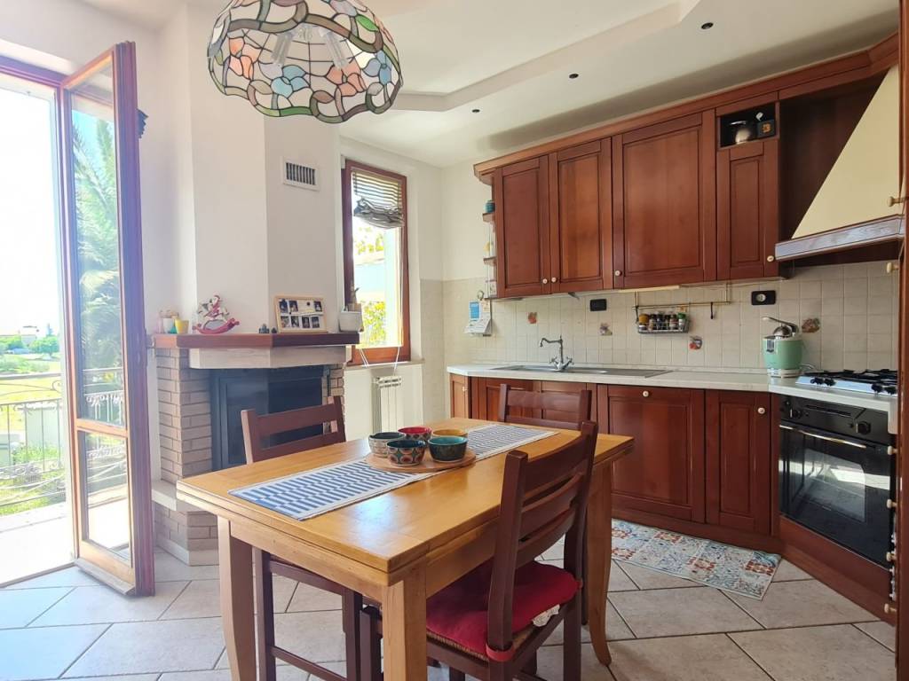 Appartamento a Belvedere ostrense in Via Enrico Berlinguer - Foto 2