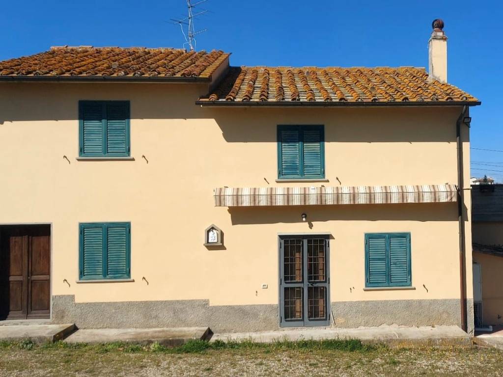 Villa a Carmignano in Via Calcinaia, 35 - Foto 2