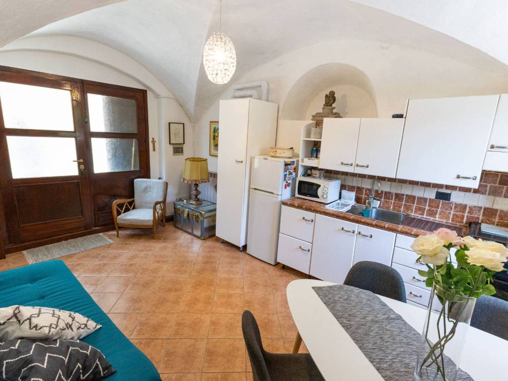 Appartamento a Como in Via Conciliazione, 36 - Foto 3