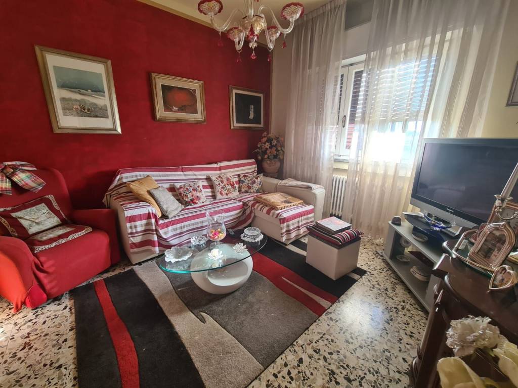 Villa a Porcari in Via Roma - Foto 3