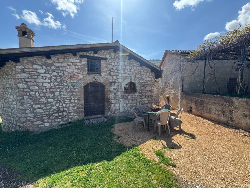 Casa indipendente a Trevi in Località Ponze - Foto 3
