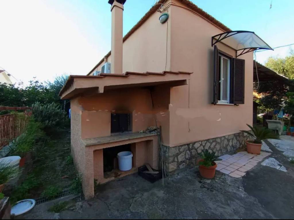 Villa a Terracina in Via Delibera - Foto 2