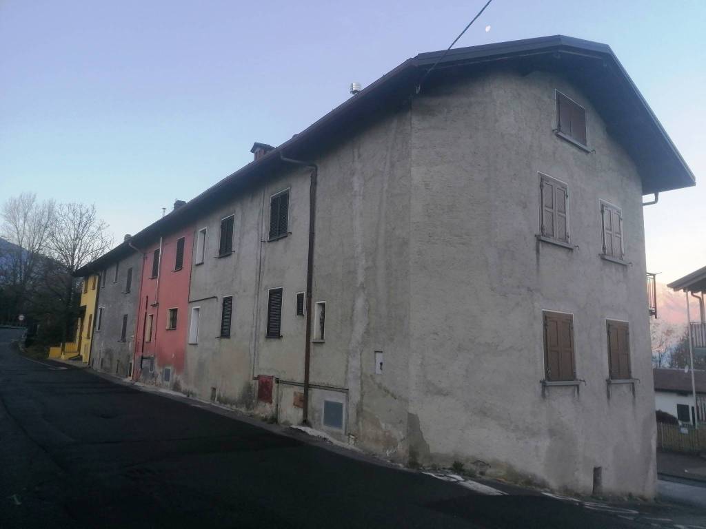 Appartamento a Colico in Via La Fabbrica - Foto 2