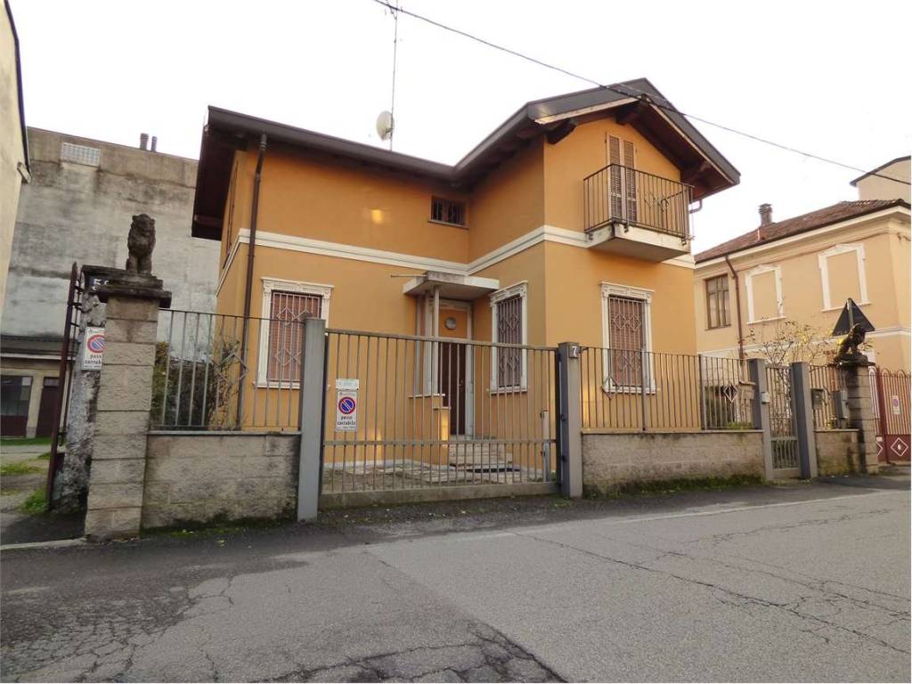 Villa a Bovisio-masciago in via pusterla, 7 - Foto 2