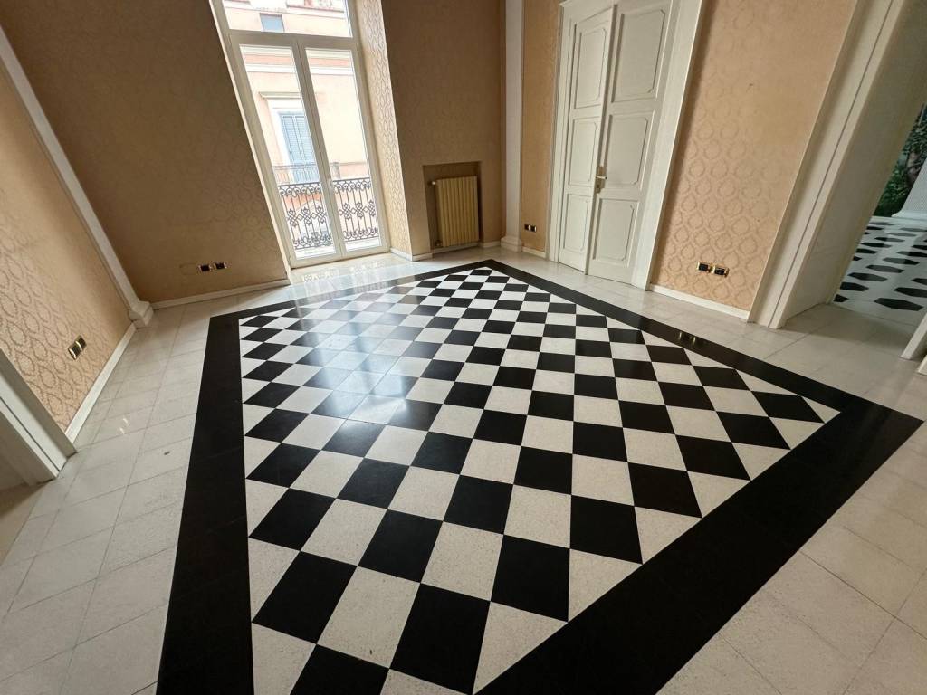 Palazzo / stabile a Trani in Corso Vittorio Emanuele II, 220 - Foto 4