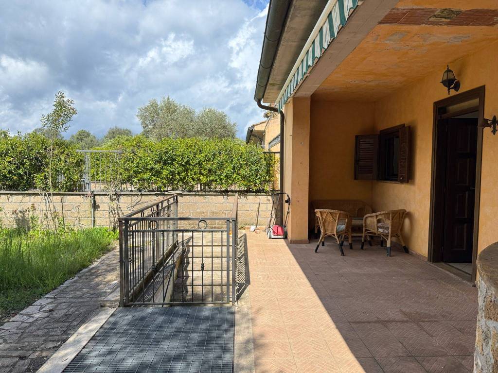 Villa a Capodimonte in Viale Sant'Antonio - Foto 3