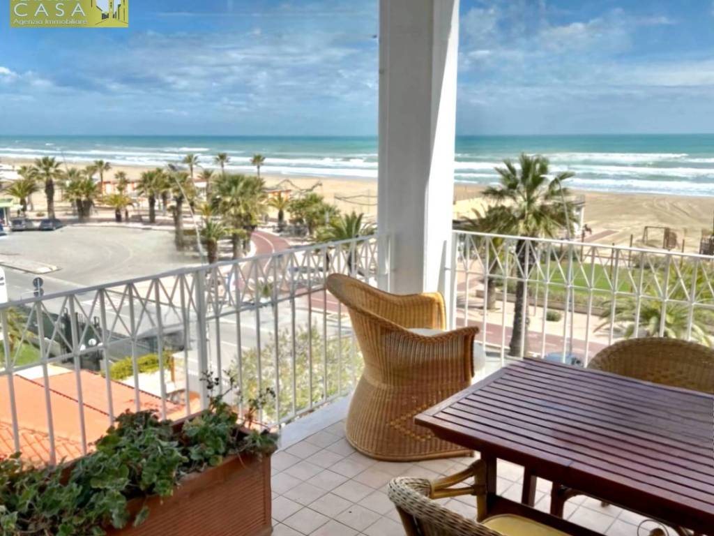 Appartamento a Tortoreto in LUNGOMARE SIRENA - FRONTE MARE - Foto 2