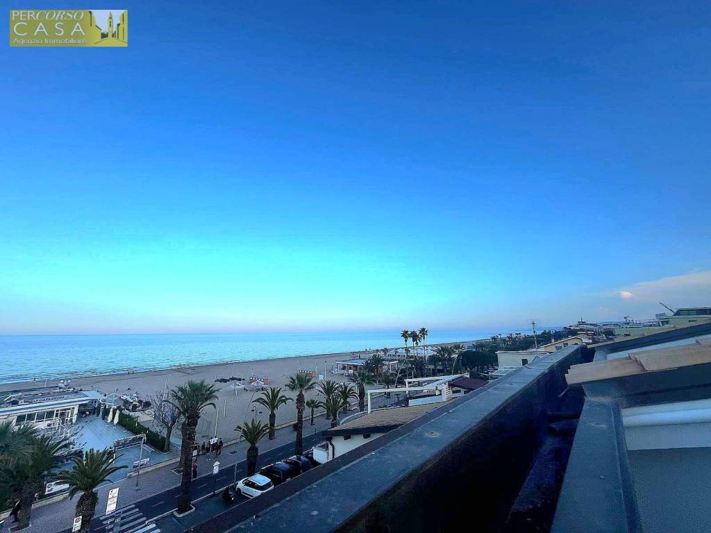 Appartamento a Tortoreto in LUNGOMARE SIRENA - FRONTE MARE - Foto 5