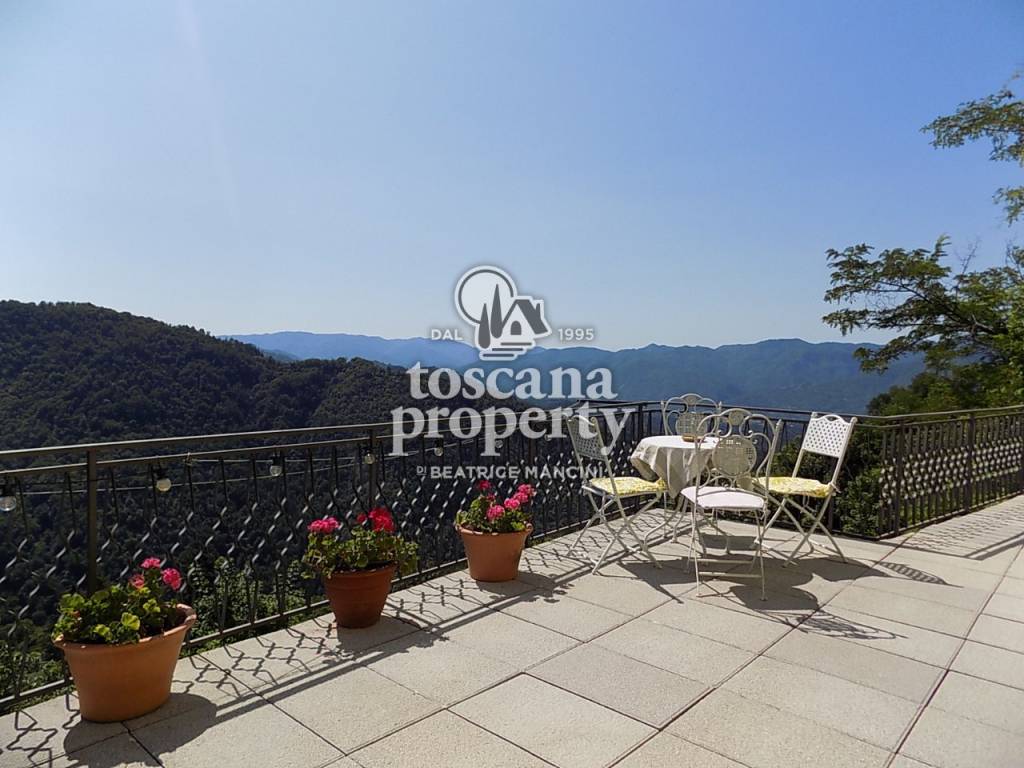 Casa indipendente a Barga in Via Giovanni Pascoli - Foto 2