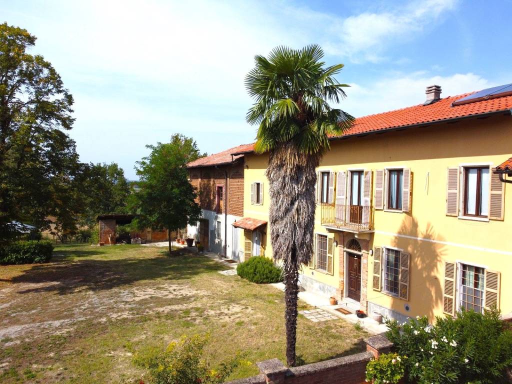 Villa a Moncalvo in Piazzale Stazione, 34 - Foto 3