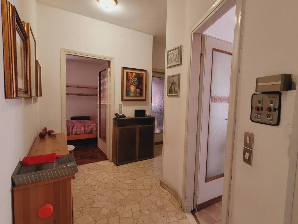 Appartamento a Busto arsizio in Via Generale Antonio Cantore, 9 - Foto 5