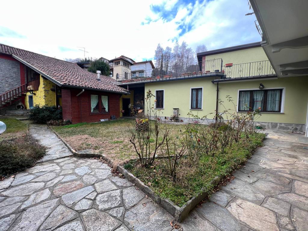 Rustico / casale a Stresa in Via Umberto I, 21 - Foto 2
