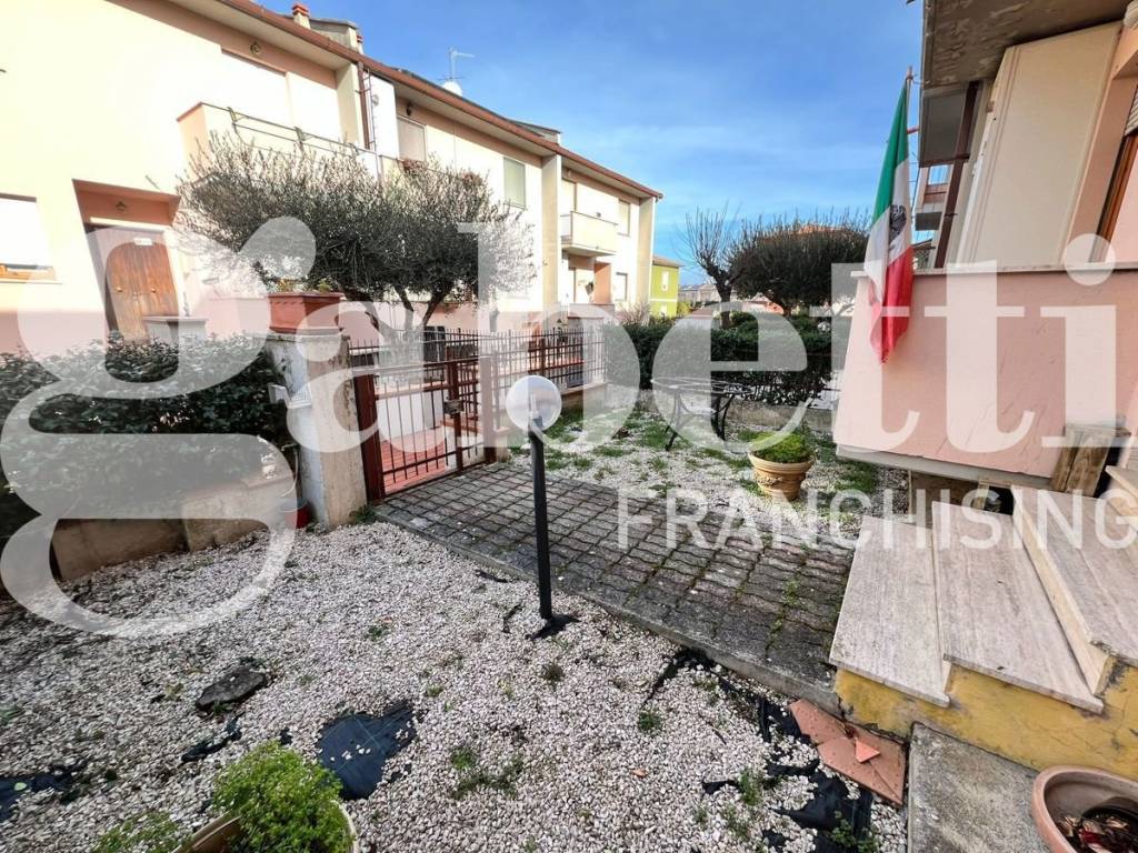 Villetta a schiera a Spoleto in fraz. San Martino, via Adige - Foto 3