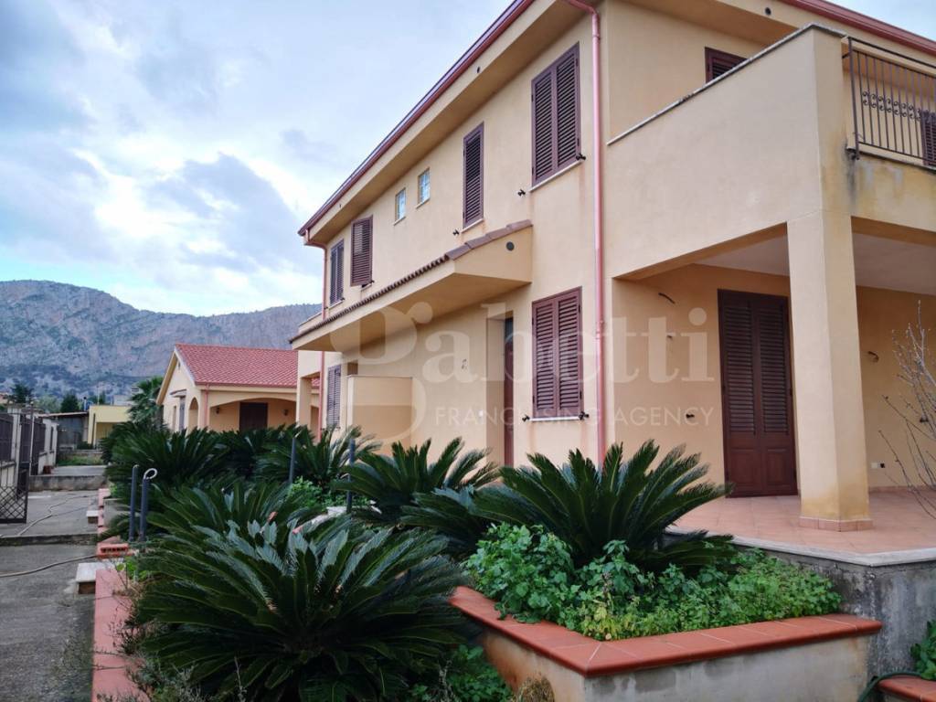 Villa a Carini in Via Ferdinando Magellano, 104 - Foto 3