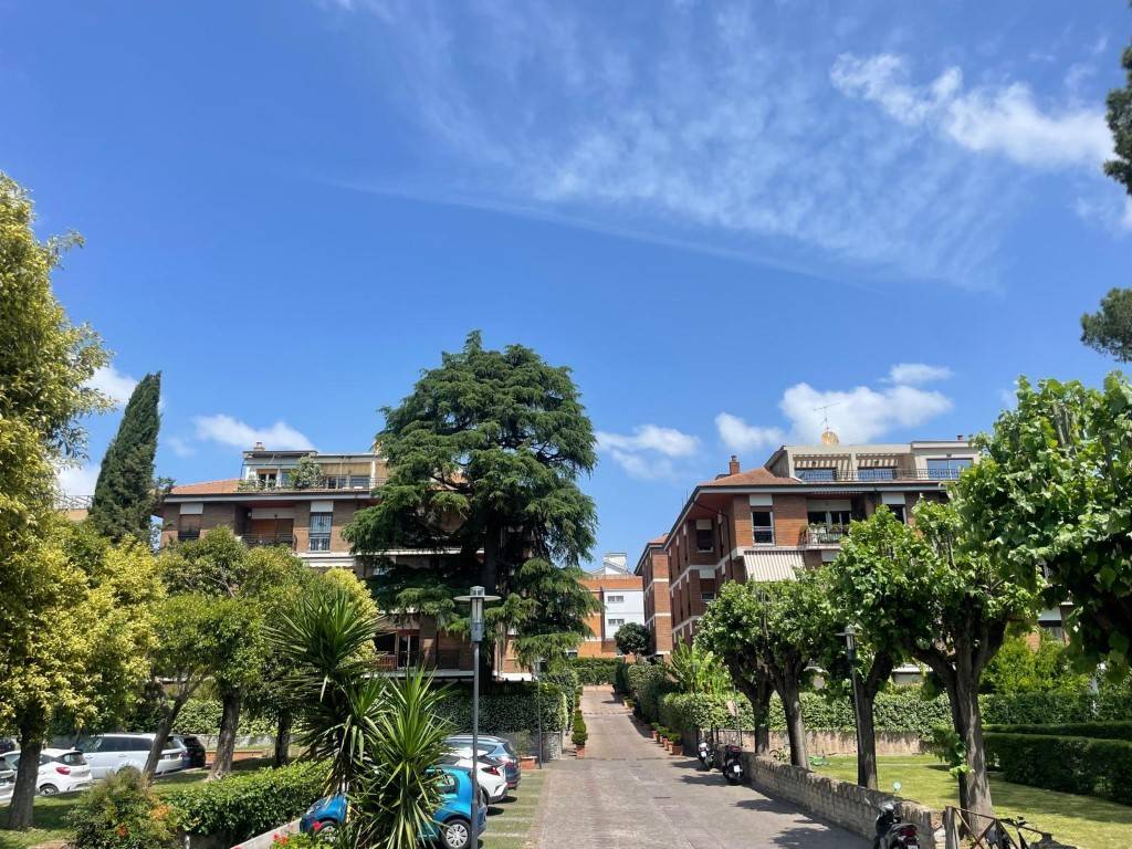 Appartamento a Roma in Via Aurelia Antica, 200 - Foto 1